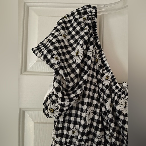 Torrid Mini Puff Sleeved Daisy Skater Dress Size 3 - Picture 4 of 5